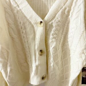 Cozy Cable Knit Sweater - Cream